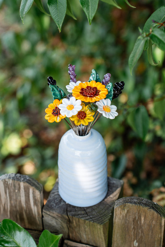 theglassflorist Euro Summer Bouquet ☀️🌻