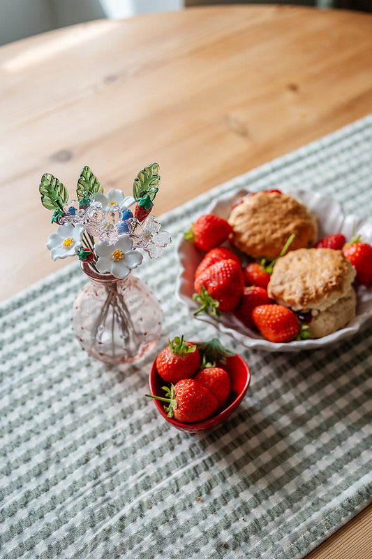 theglassflorist Strawberries and Cream